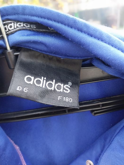 Дрехи за спорт и свободно време