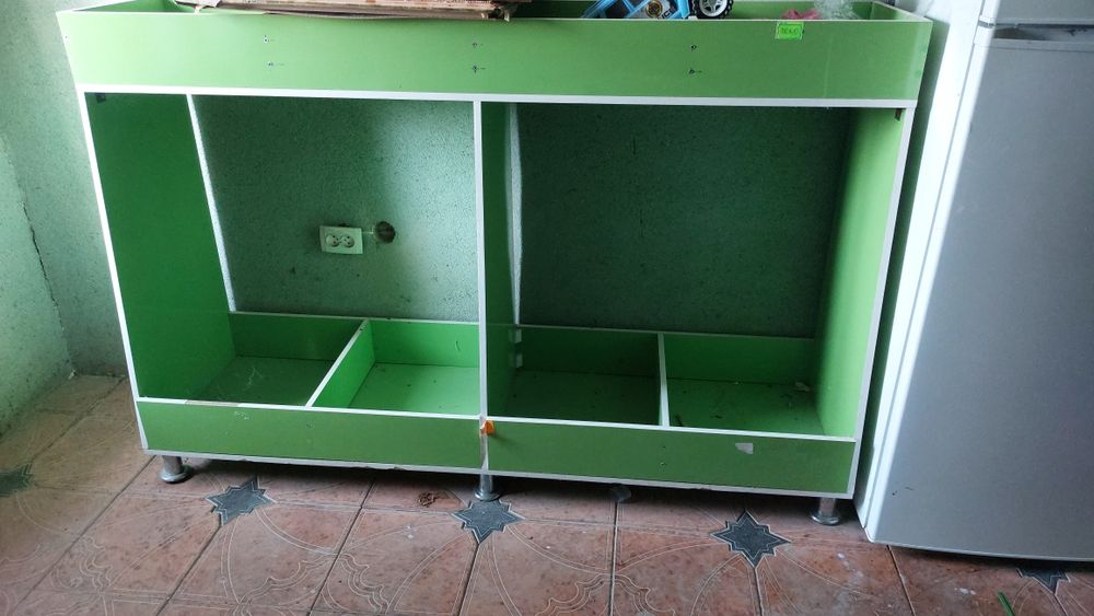 Магазинга мебел сотилади