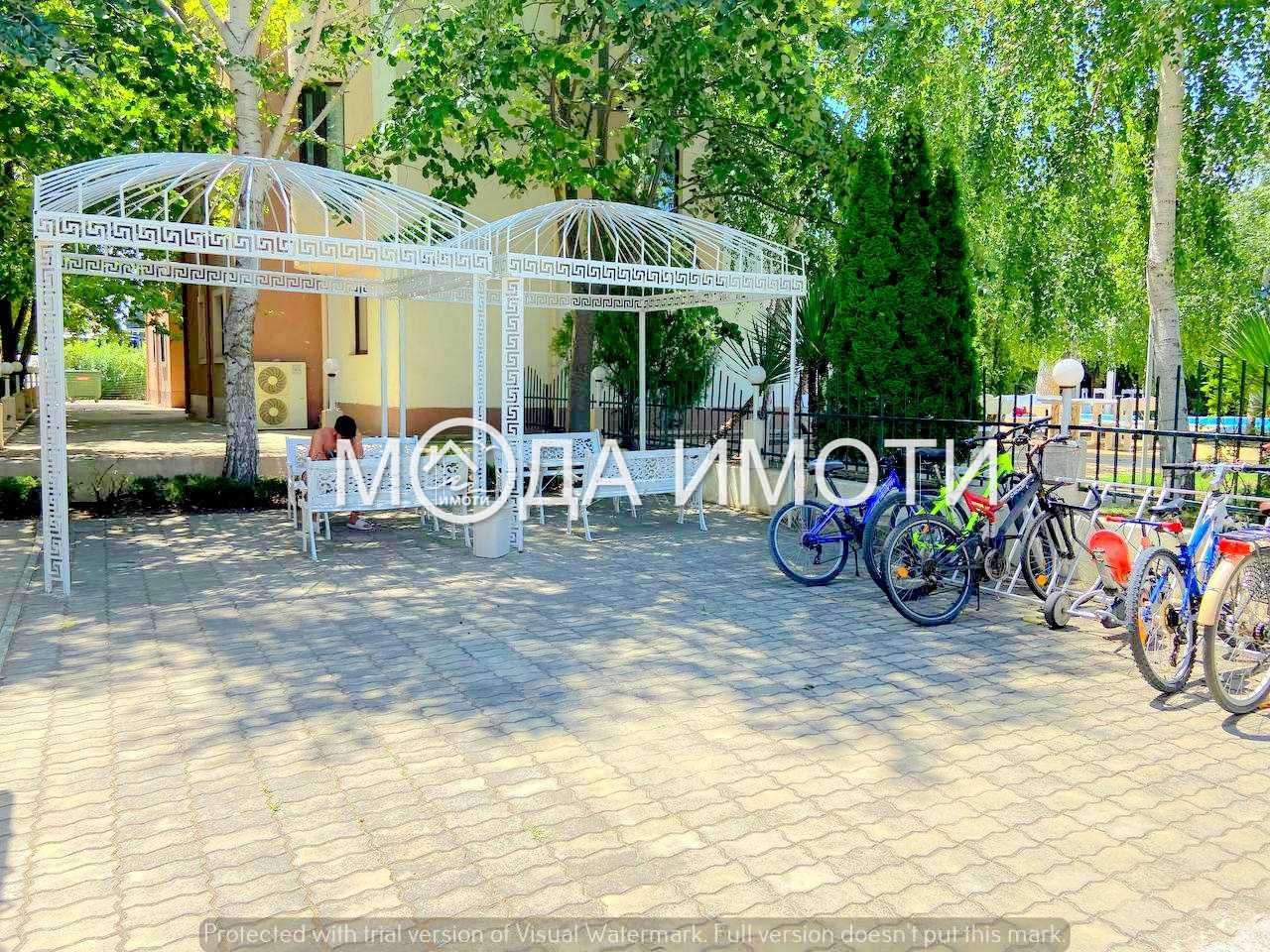 Продава се Двустаен апартамент в к.к. Слънчев бряг - 93 кв.м за 720 €/кв.м - Снимка #2