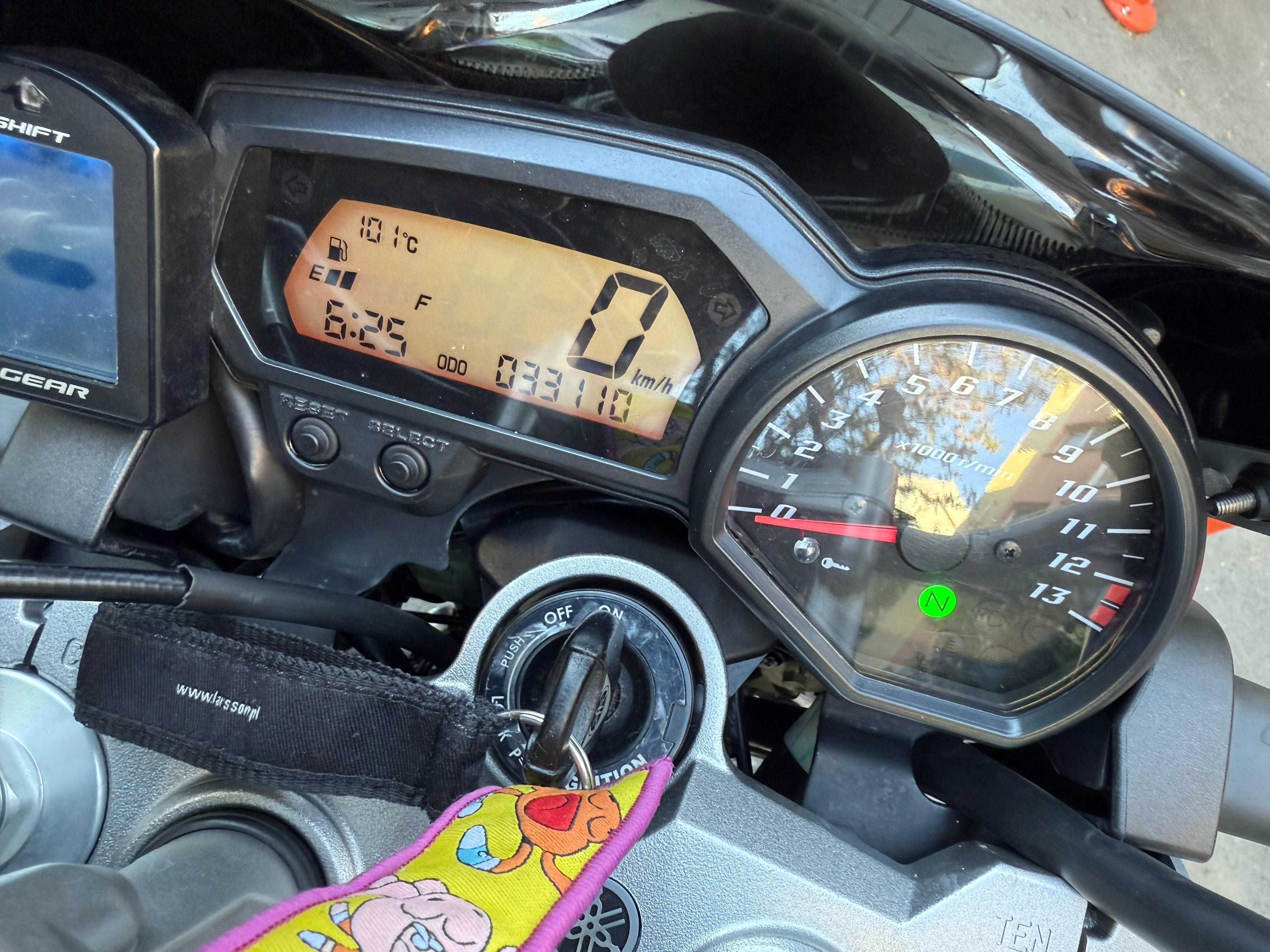 Vand Yamaha FZ1 2008