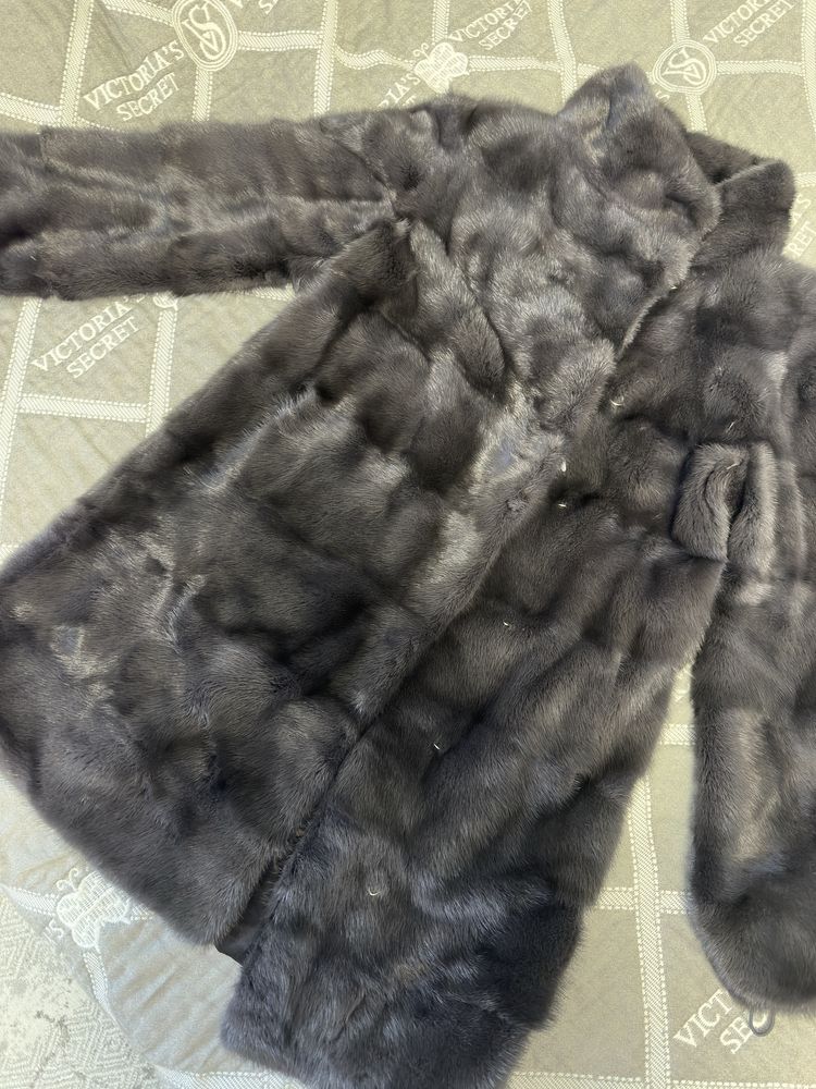 Продам норковую шубу