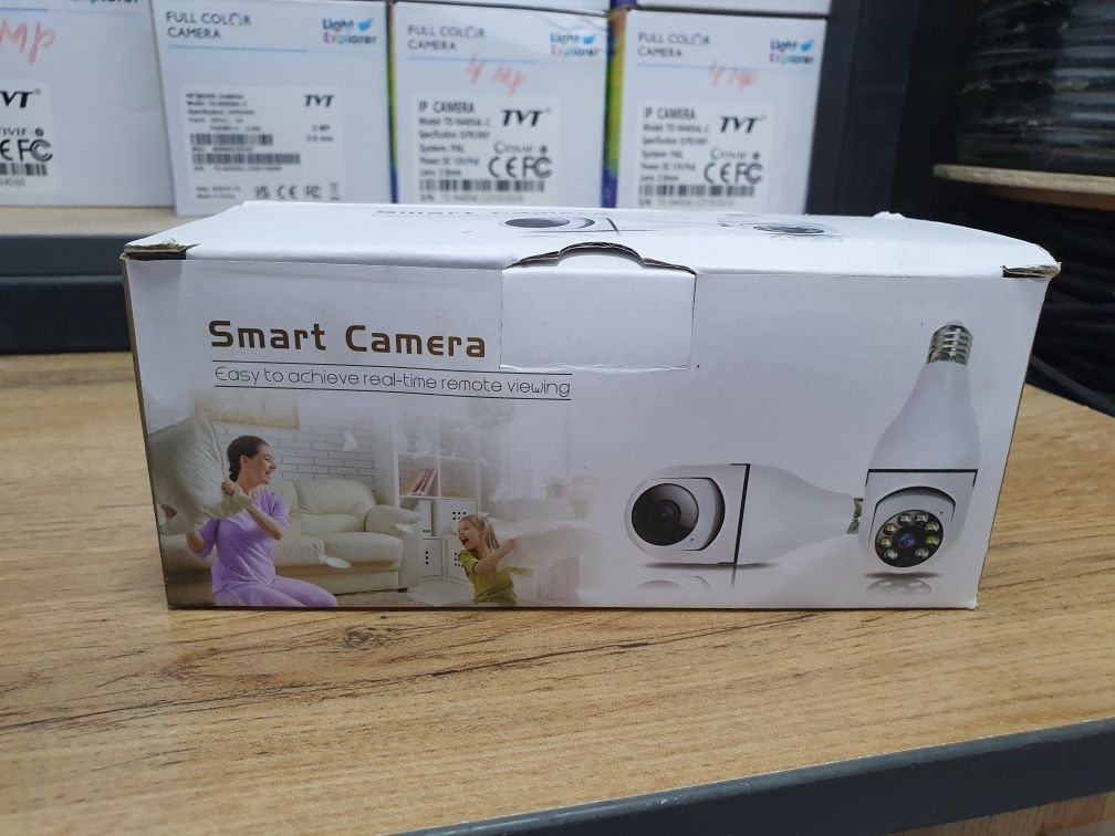 V380 Wi-Fi Lamp Kamera