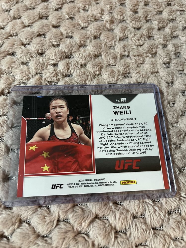 Zhang Weili champ cartonas Ufc 2021 debut edition