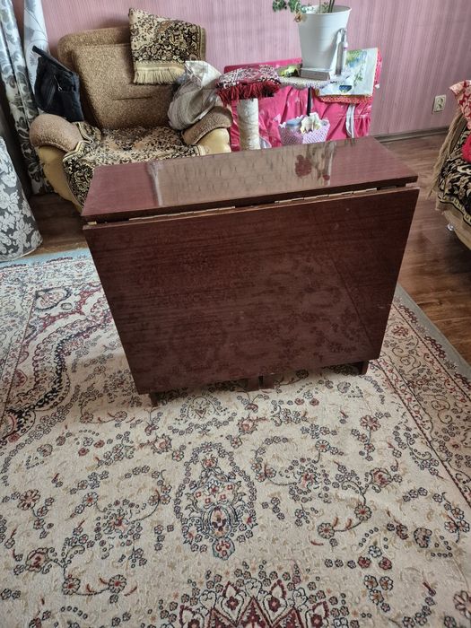 Продам раздвижной стол