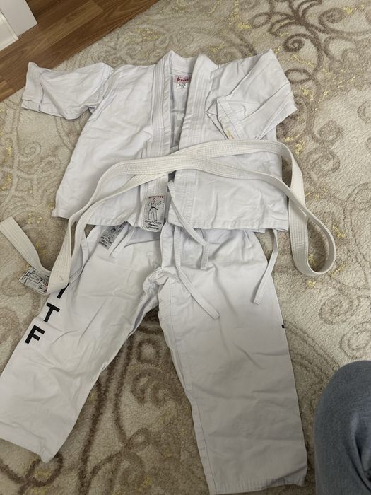 Кимано для детей 3 4 годика б/у