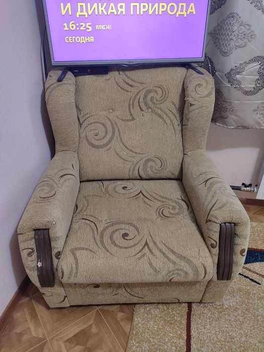 Продам 2 кресла дёшево!