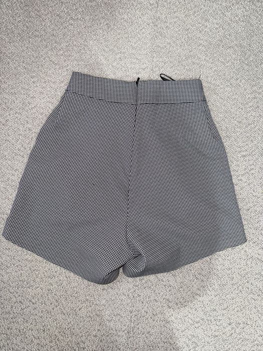 Къси панталони Junona