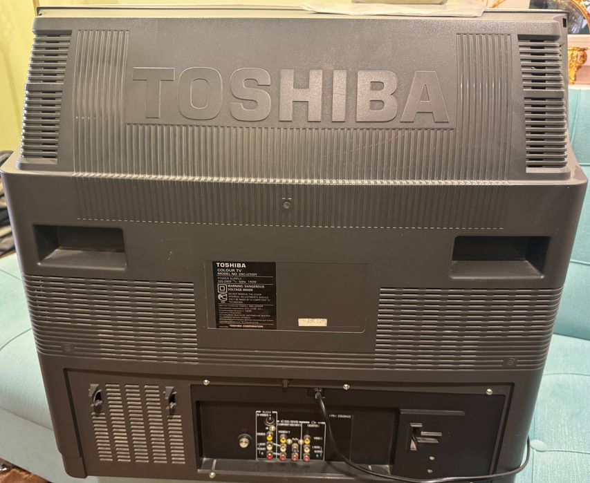 Продам б/у телевизор