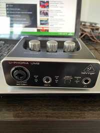 Behringer U-Phoria UM2