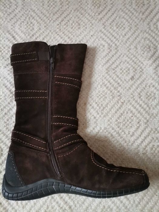 Дамски ботуши номер 38