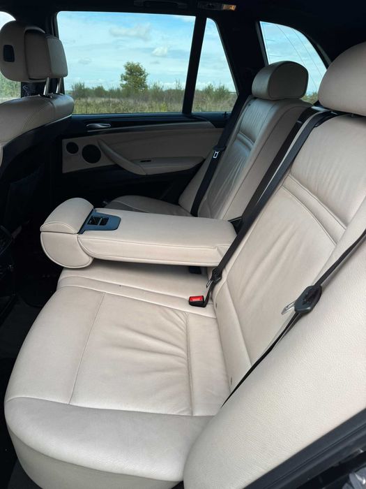 BMW X5 E70 LCI din 2011 M Packet 3.0 Diesel N57D30A Volan Dreapta