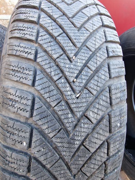 Anvelopă 215/65R16 marca Vredestein, M+S,DOT 2024 ,6.5 mm+