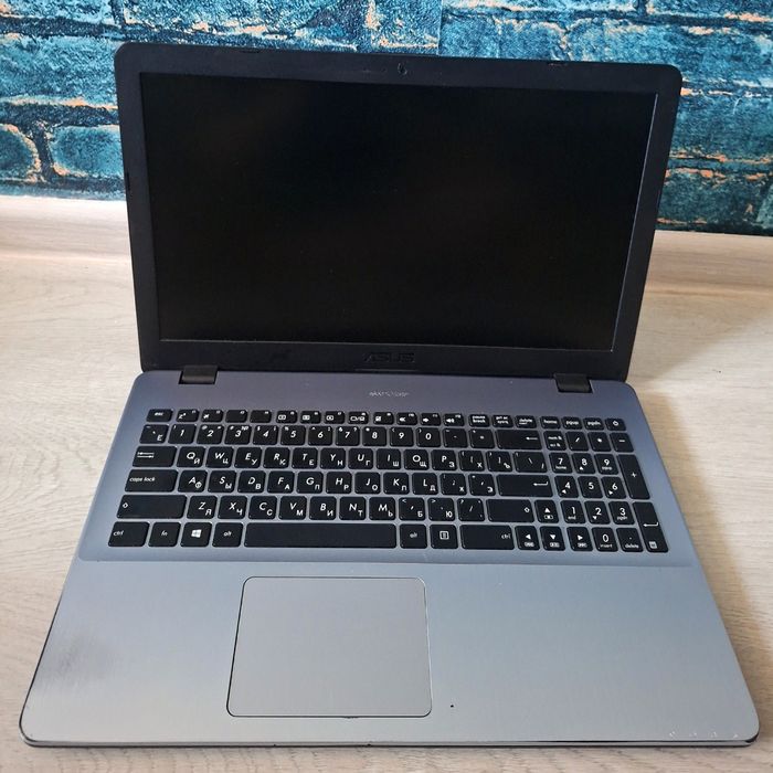 ASUS X542U ноутбук для работы и учебы