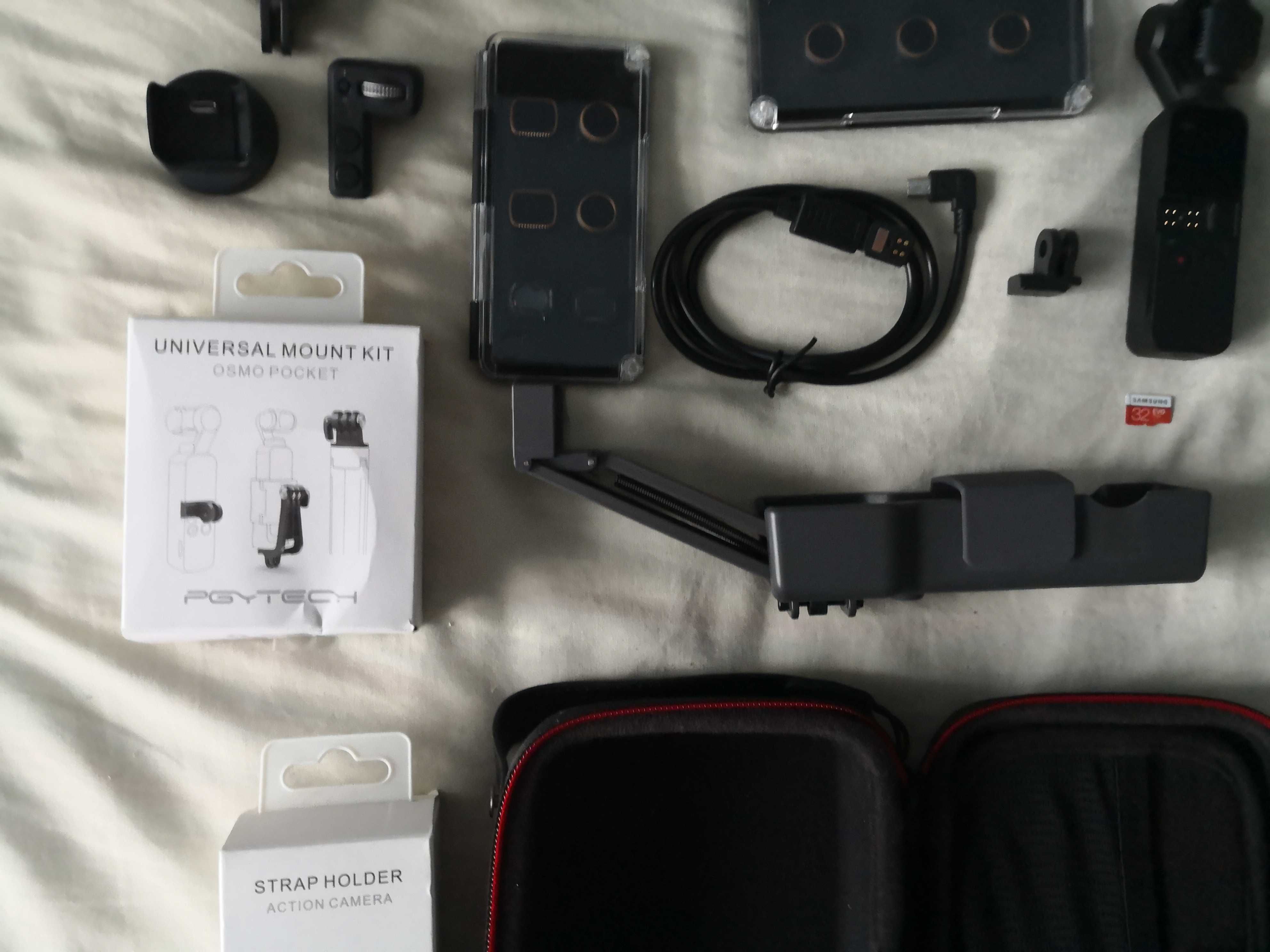 Pachet camera DJI Osmo Pocket si accesorii