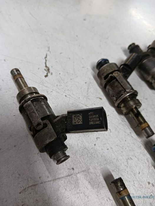 Set injectoare combustibil AUDI A6/S6 III Saloon (4F2, C6) [ 2004 - 2011 ] FSI quattro (AUK, BKH) 188KW|255HP