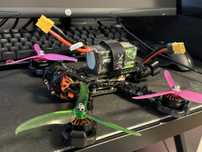 Se vinde drona fpv race