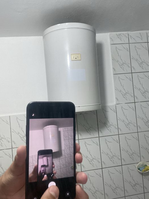 IPhone 11 pro max in stare foarte buna!