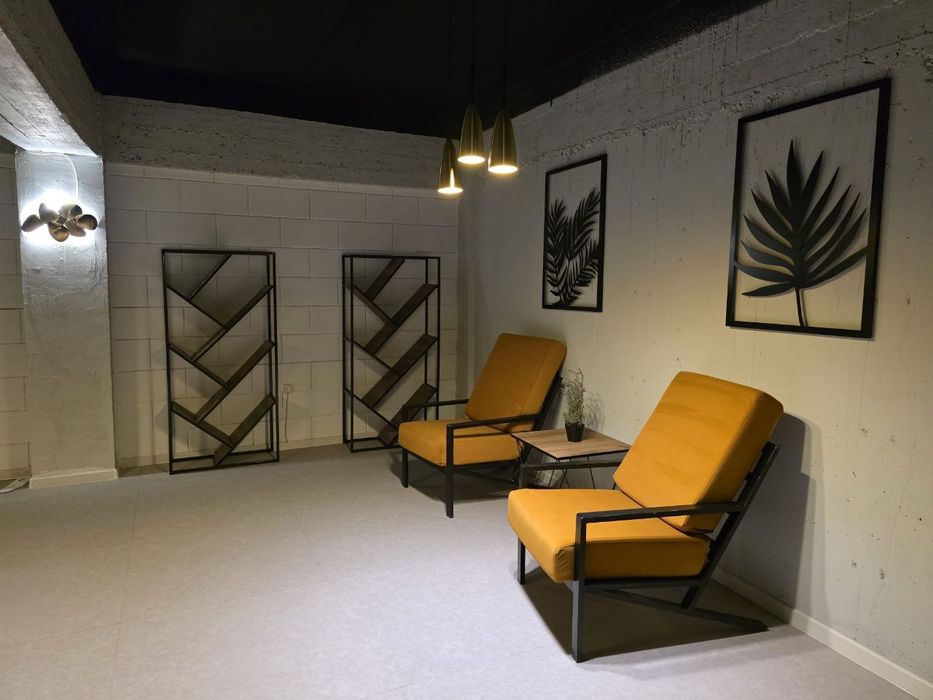 Не жилое 1 этаж 46 квад с ремонтом и мебелью