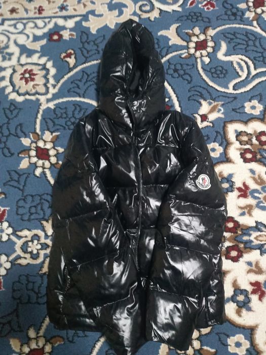 Продам куртку монклер