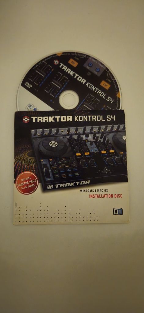 Native Instruments Traktor Kontrol S4 MK1