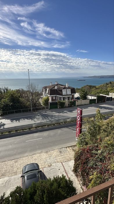 Нощувки с панорамна морска гледка