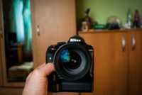 Aparat foto Nikon 3300 cu obiectiv Tamron