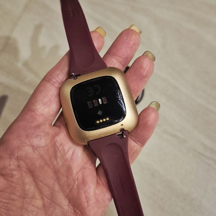 Fitbit Versa 2 - розов