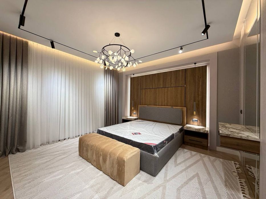 Ул, Тараса Шевченко! Сдается 4-х комнатная квартира в самом центре!