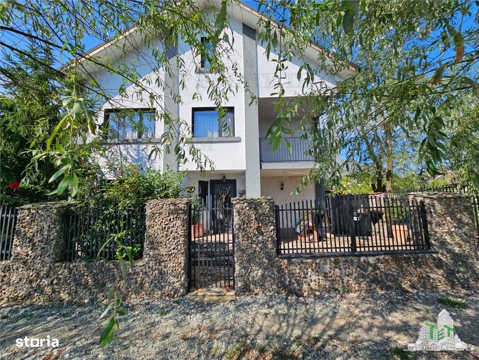 Vila superba, cu piscina, 970mp teren, D+P+E+M, gradina amenajata+pomi