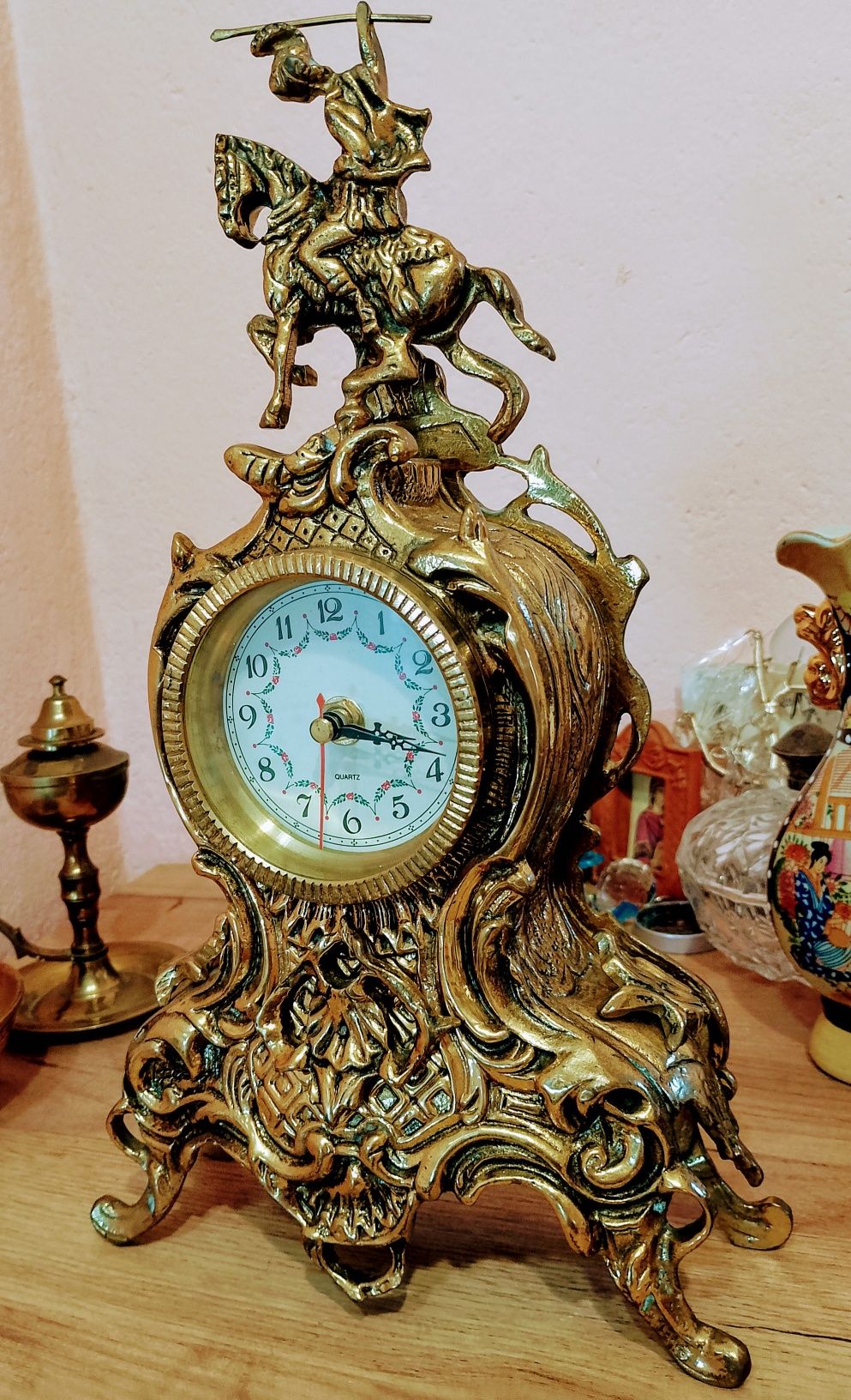 Старинен бароков часовник