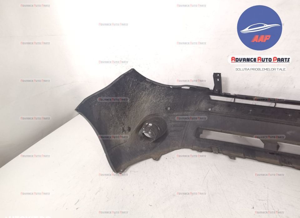 Предна броня с мивки и сензори, оригинална Субару Форестер 3 [Предната