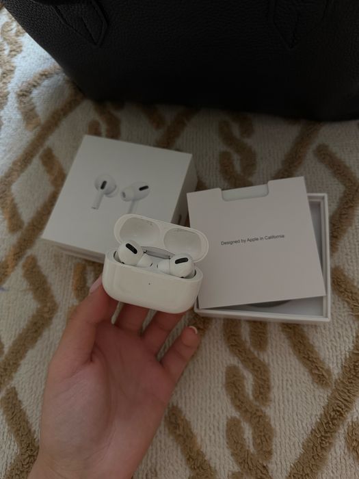 airpods pro 2023