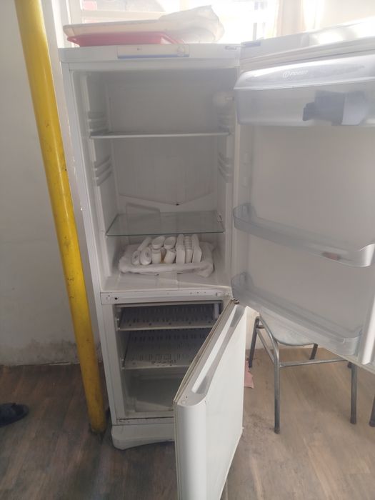 Продается Холодильник Индезит в хорошем состоянии