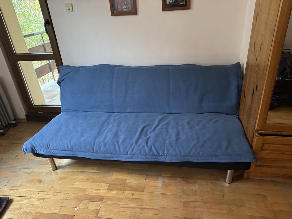 Разтвгателен диван син