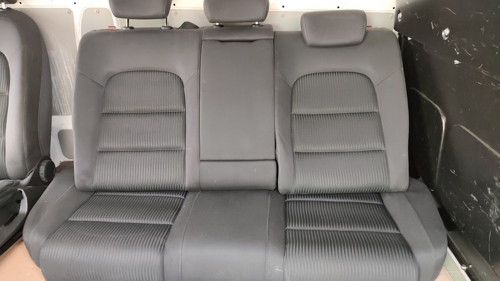 Set interior scaune incalz Audi A4 B8 și banchetă rabatabilă
