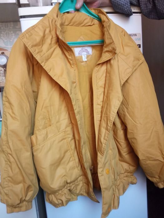 Продам осеннюю куртку
