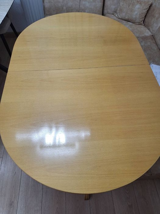 Маса кухненска овал