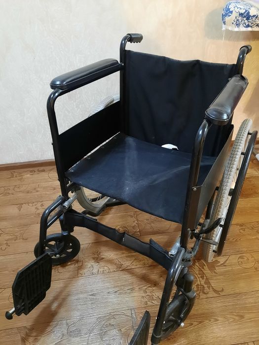 Продам коляску инвалидную