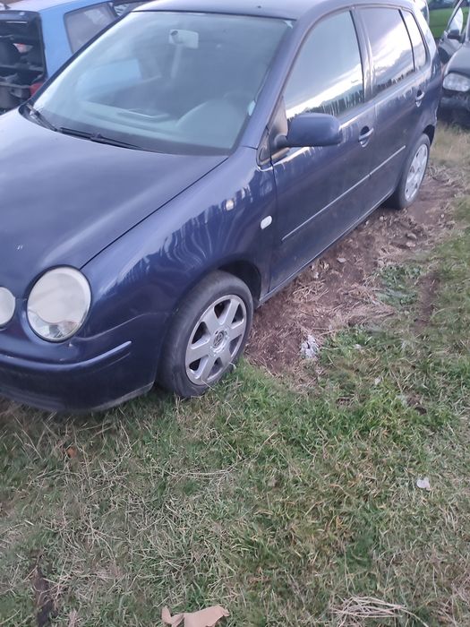Dezmembrez vw polo 1.2 benzina