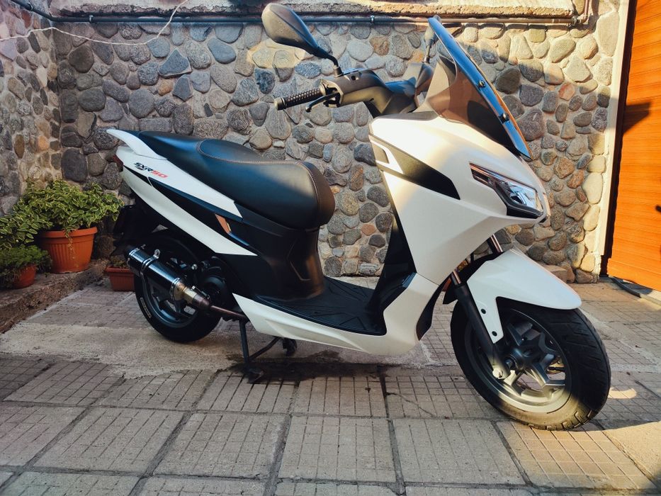SRX50 50 куб Скутер