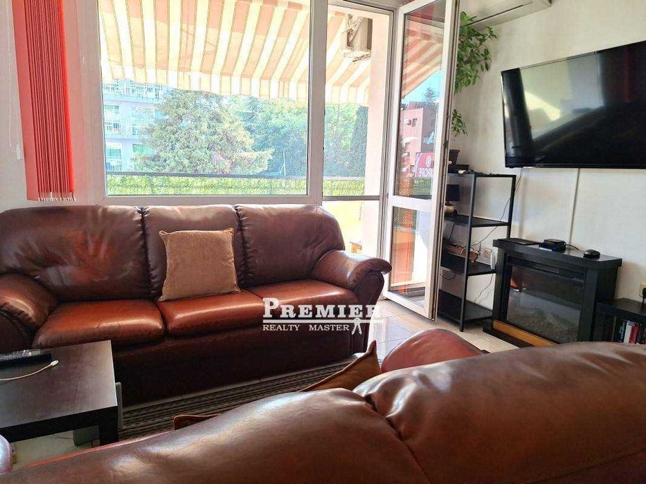 Продава се Двустаен апартамент в к.к. Слънчев бряг - 60 кв.м за 1250 €/кв.м - Снимка #1