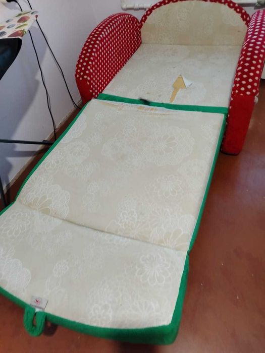 Продадим кресло-кровать детскую б/у