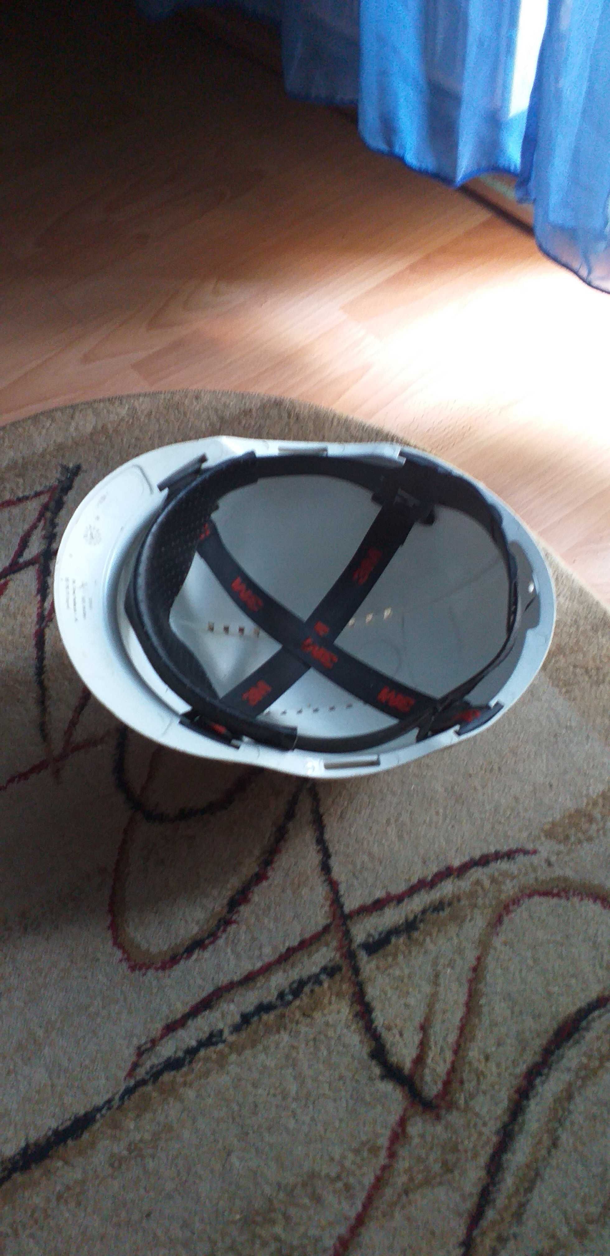 Cască protecție marca 3 M mărimea 54/62 cm reglabilă