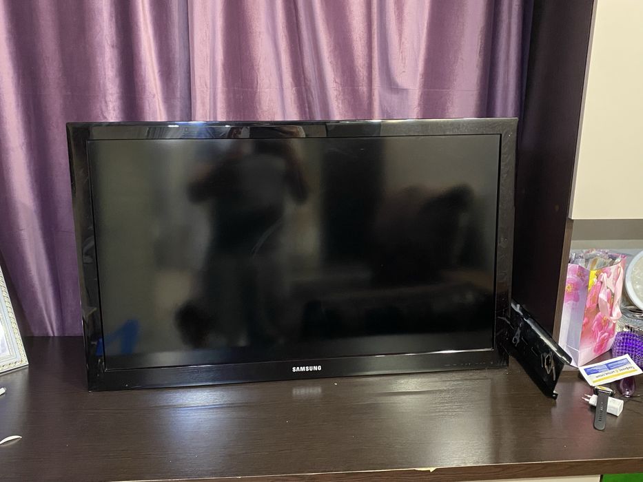 Телевизор Samsung