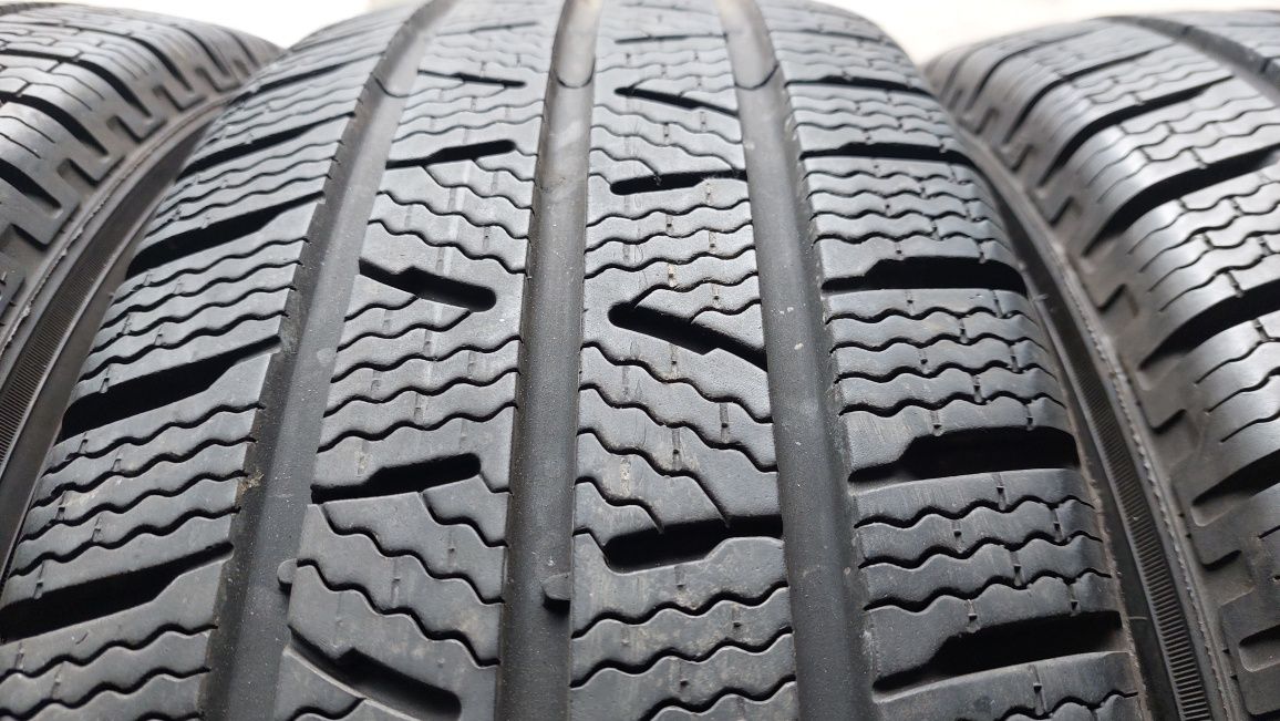 Зимни гуми за Бус 225/70/15 C Pirelli Carrier Winter 4 броя