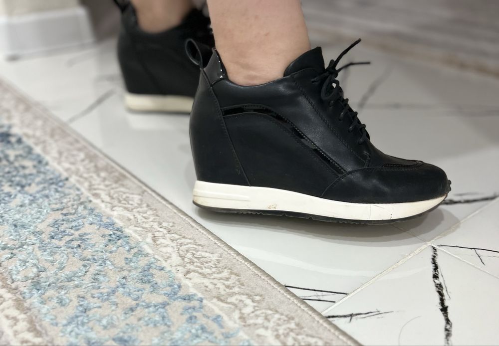 Продам обувь женский осенний