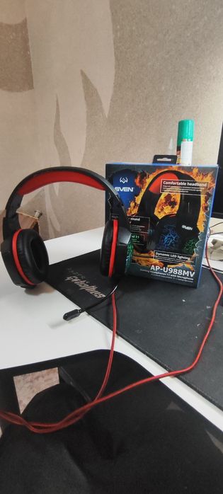 Наушники SVEN AP-U988MV