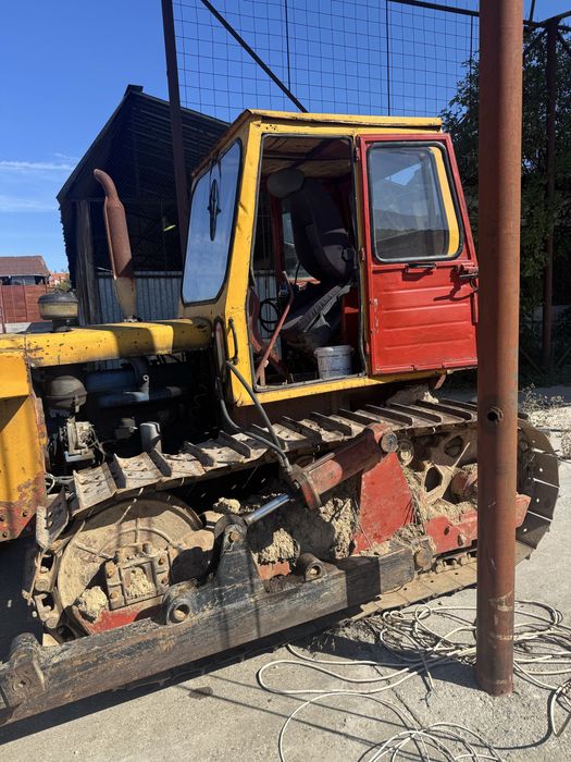 Vand buldoze u650 in stare perfecta de functionare