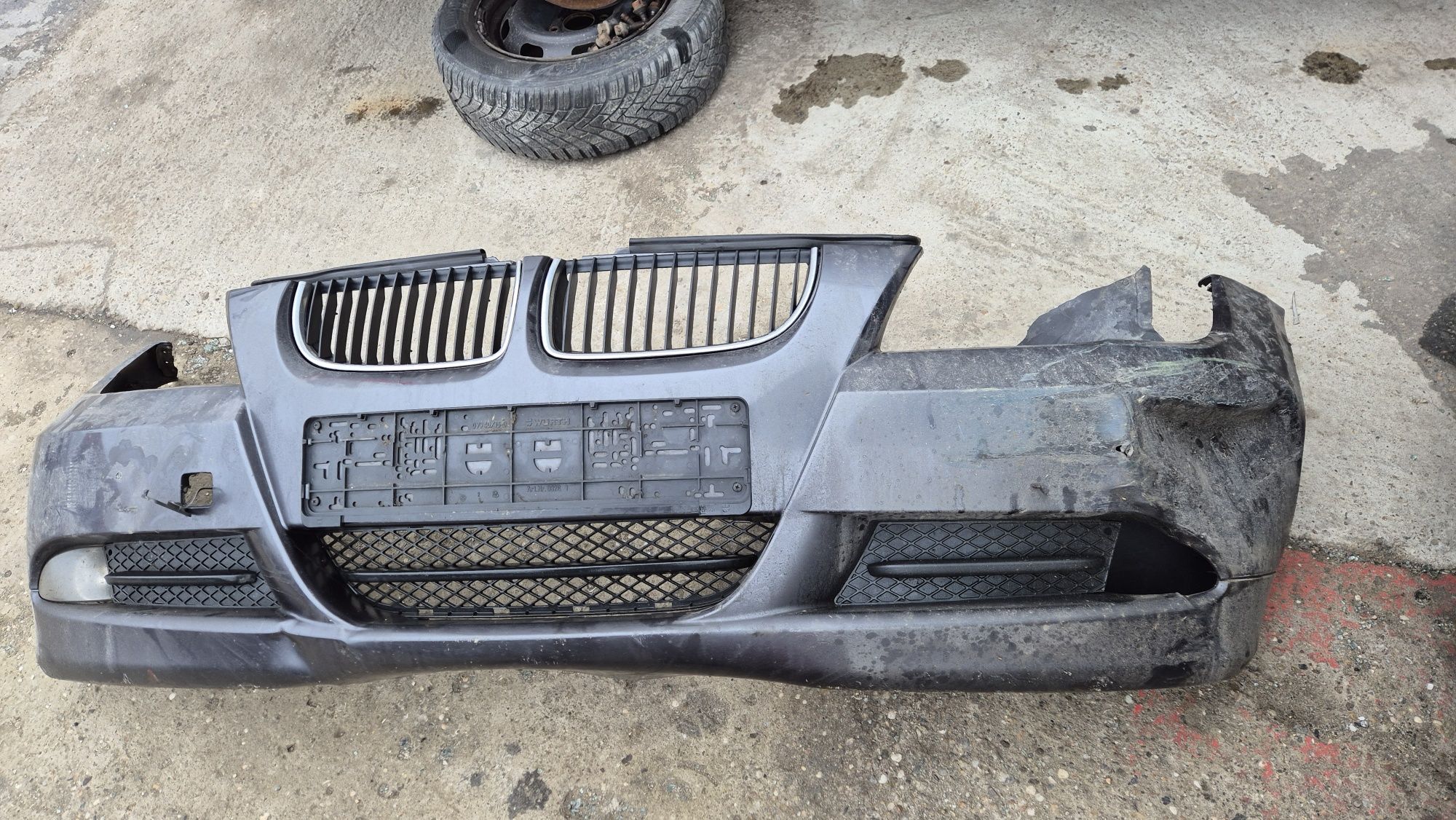 Vând bara fata bmw e 90.