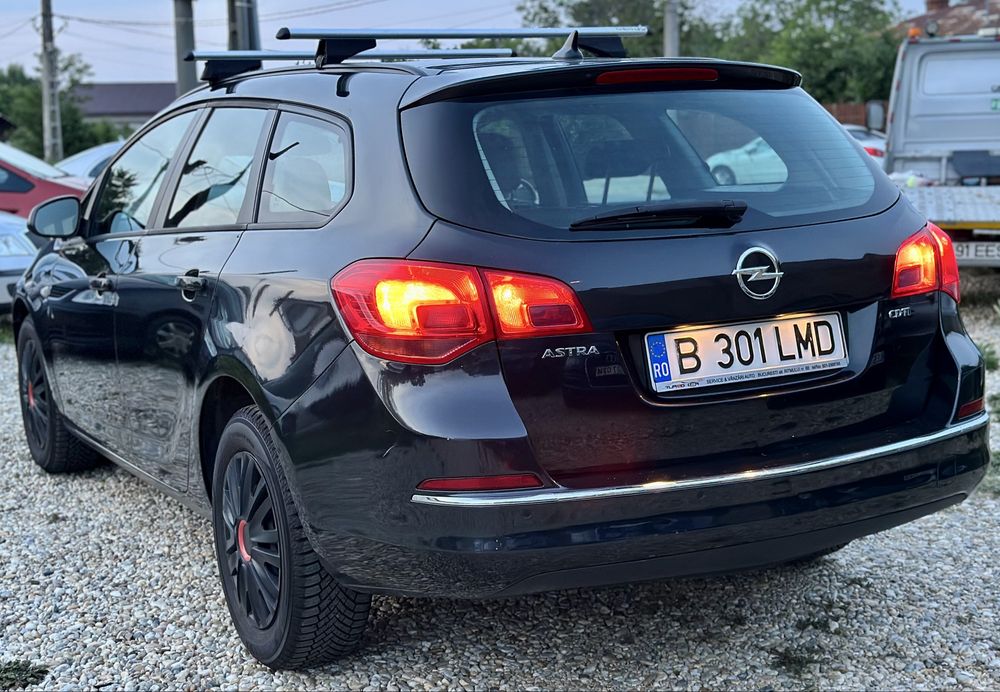 Opel Astra J • 2015 • 1.6 Diesel • Euro 6 • Manual
